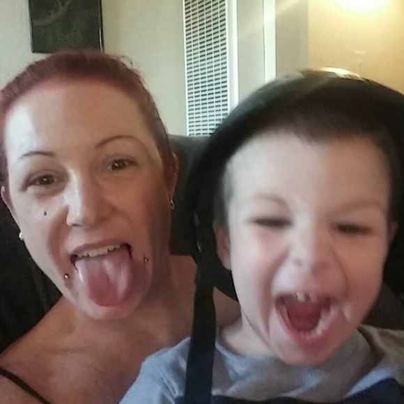 Meet your Posher, Ambassador II Meg B. - Picture 13 of 16